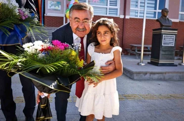 Gölbaşı Belediyesi’nden öğrencilere ‘Renkli Bir Yıla Merhaba’ etkinliği 