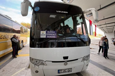 Gölcük Belediyesinin ücretsiz seferlerinden 5 bini aşkın üniversiteli yararlandı 