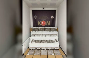 Gölcük’te bin 912 bandrol ile 206 bin 300 makaron ele geçirildi 