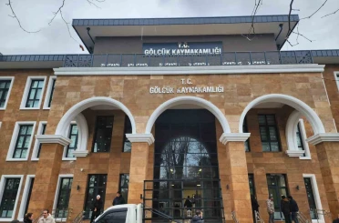 Gölcük’te yeni Hükümet Konağı binasında sona gelindi 