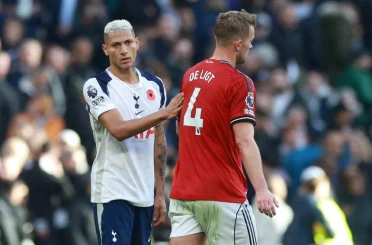 Goller son dakikalarda geldi, Tottenham ile Manchester United berabere kaldı 