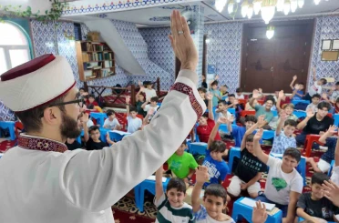 Gönül çarşısı projesiyle cami çocuklarla doldu 