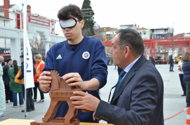 Görme engelliler için Bakırköy’de Empati Parkuru kuruldu 