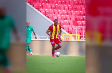 Göztepe’de Sinclair Armstrong, taraftardan tam not aldı 