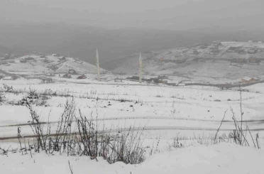 Gümüşhane’nin yüksek kesimleri beyaza büründü 