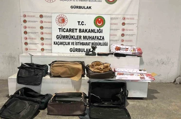 Gürbulak’ta oyuncak gitarın içinden uyuşturucu çıktı, tırda morfin ele geçirildi 