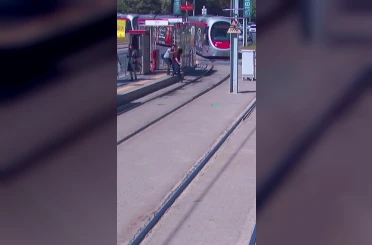 Güvenlik görevlisinin dikkati vatandaşın hayatını kurtardı 