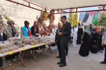 Hakkari’de Gazze yararına hayır çarşısı kuruldu 