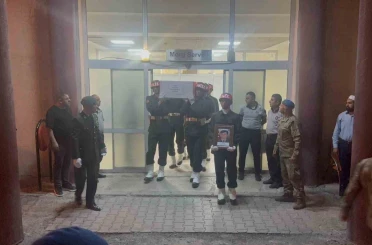 Hakkari’de hayatını kaybeden Yüksel Işık’ın cenazesi askeri törenle Bursa’ya uğurlandı 