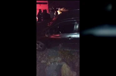 Hakkari’de otomobil şarampole yuvarlandı 
