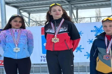 Hakkarili sporcular Erzurum’dan 22 madalyayla döndü 