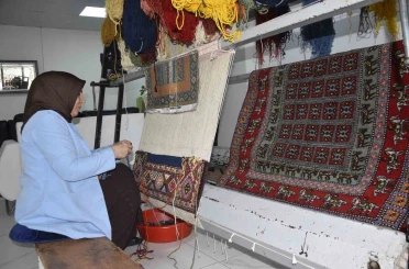 Halı kursuyla kadınlar güçleniyor 