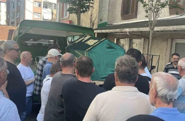 Haliç’te denize düşerek hayatını kaybeden tekne personeli son yolculuğuna uğurlandı 