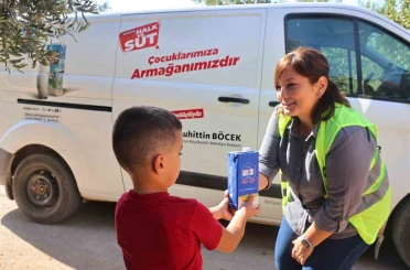Halk süt 2025 yılında 10 bin çocuğa ulaştırıldı 