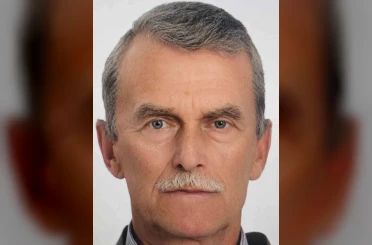 Hareket eden traktörü durdurmak isterken altında kalarak hayatını kaybetti 