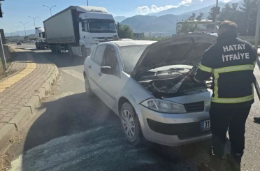 Hassa’da otomobil yangını 
