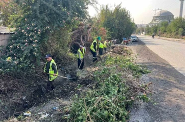 Hatay’da 66 kilometrelik yağmur suyu ve ızgara temizliğinden toplamda 53 kamyon katı atık çıktı 