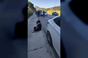 Hatay’da iki otomobil çarpıştı: 3 yaralı 