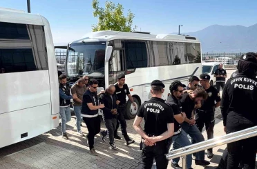 Hava destekli operasyonun ardından 23 şüpheli adliyede 