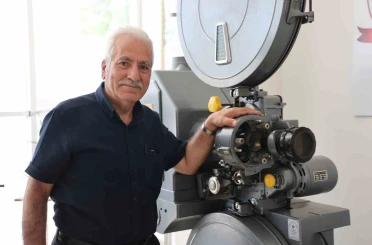 Hayatını öğrencilere adadı, fakülteye iletişim müzesi kurdu 