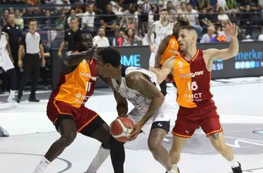 Hazırlık maçı: Çayırova Belediyesi: 75 - Galatasaray: 80
