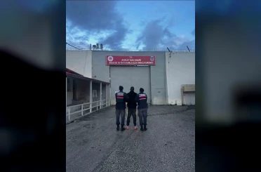 Hırsızlık suçundan 4 yıl 6 ay hapis cezası bulunan şahıs yakalandı 