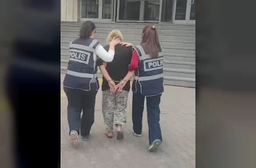 Hırsızlık suçundan 70 yıl cezası bulunan kadın polisten kaçamadı 