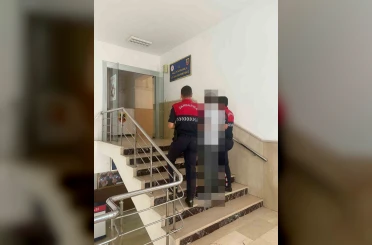 Hırsızlık suçundan aranan şahıs yakalandı 