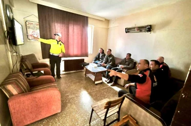 Hisarcık’ta belediye itfaiye personeline araç yangınlarına müdahale eğitimi 