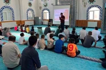 Hisarcık’ta Yaz Kur’an Kurslarında öğrenciler bilinçlendiriliyor 