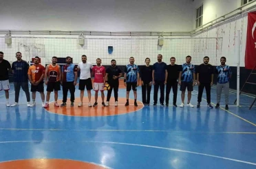 Hocalar’da voleybol turnuvası final heyecanı 
