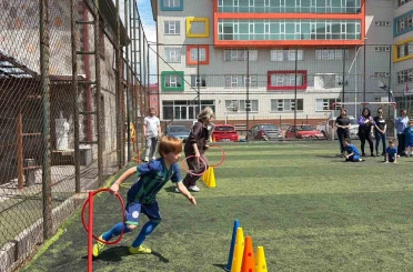 Hopa’da Anneler Günü yeşil sahada kutlandı 