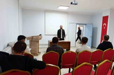 Hükümlülere "Sosyal Uyum Süreci Danışmanlığı" hakkında bilgilendirme yapıldı 