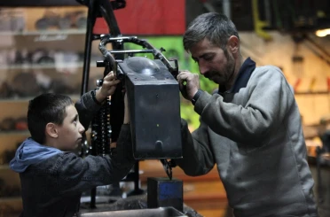 Hurdaya dönen Jawa motosikletler atölyede yeniden gün yüzüne çıkıyor