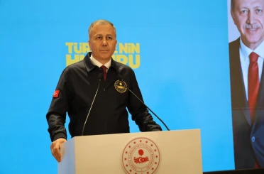 İçişleri Bakanı Ali Yerlikaya, "Türkiye’nin Huzuru Diyarbakır" toplantısına katıldı