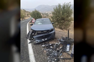İki otomobil çarpıştı: 10 yaralı