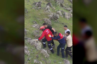 Iğdır’da otomobil uçuruma yuvarlandı: 4 yaralı 