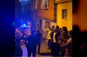 İhbara giden polis ekiplerine davullu zurnalı halay sürprizi 