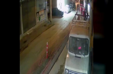 İki grup arasında kavga çıktı, o anlar kameraya yansıdı 