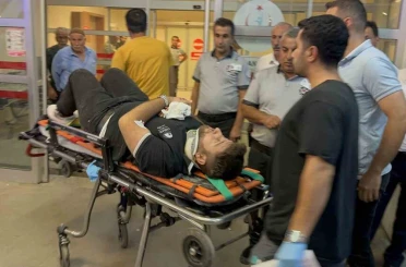 İki motosikletin çarpıştığı kazada 4 kişi yaralandı 