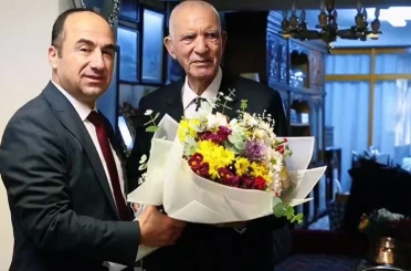 İl Emniyet Müdürü Yılmaz, 92 yaşındaki emekli öğretmeni ziyaret etti 