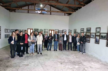 İletişim Fakültesi öğrencileri Kozan’ın kurtuluşuna tanıklık eden tarihi belgeleri yerinde inceledi 