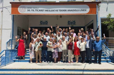 İlk mezunlar yarım asır sonra buluştu 