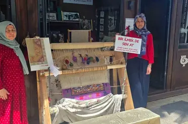İlmek ilmek kültür mirası: Bandırmalı kadınlar halı dokuma sanatını yaşatıyor
