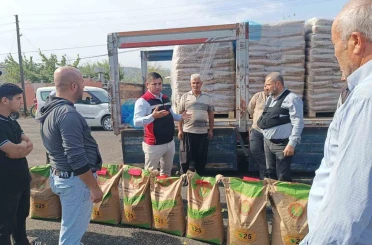 İmamoğlu’nda yangından etkilenen üreticilere buğday tohumu desteği 