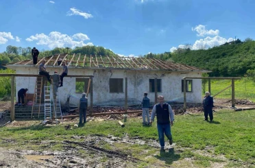 İmeceyle ihya edilen atıl okul mahallenin yeni toplanma alanı oldu 