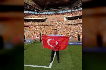 İngiltere’de tarih yazan Türk başkan! 