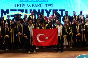 İnönü Üniversitesi İletişim Fakültesi’nde mezuniyet heyecanı 