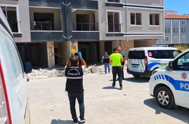 İnşaatta merdivenlerden düşen işçi hayatını kaybetti