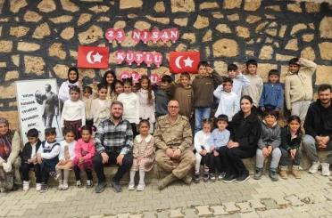 İpekyolu jandarmasından okullarda bayram mesaisi 